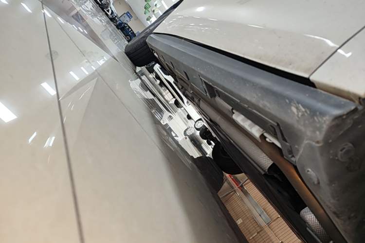 Used BYD Seal 06 New Energy 2024 DM-i 80KM Luxury Model Right Side Sill
