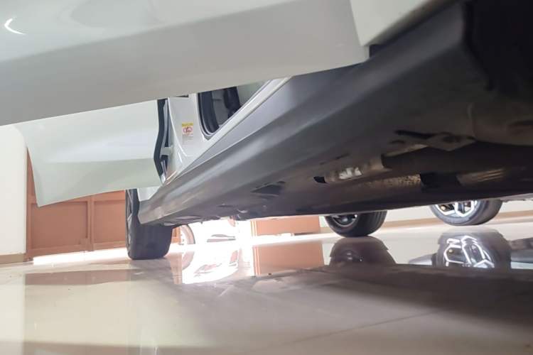 Used BYD Seal 06 New Energy 2024 DM-i 120KM Flagship Model Right Side Sill