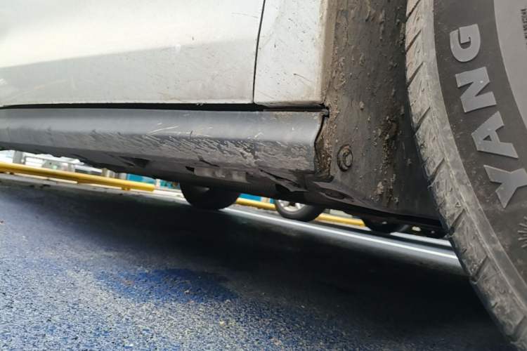 Used BYD Seal 06 New Energy 2024 DM-i 120KM Prestige Model Right Side Sill