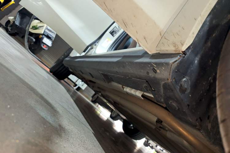 Used BYD Seal 06 New Energy 2024 DM-i 120KM Prestige Model Right Side Sill