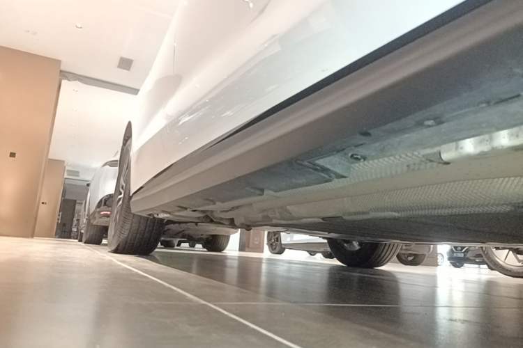 Used BYD Seal 06 New Energy 2024 DM-i 120KM Prestige Model Right Side Sill