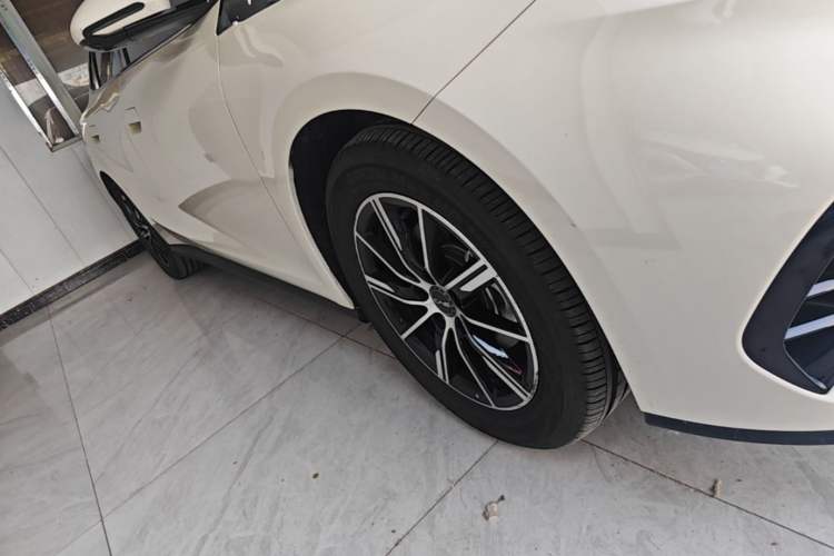 Used BYD Seal 06 New Energy 2024 DM-i 120KM Luxury Model Right Side Sill