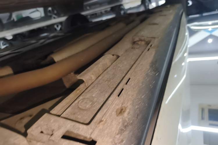 Used BYD Seal 06 New Energy 2024 DM-i 80KM Luxury Model Right Side Sill