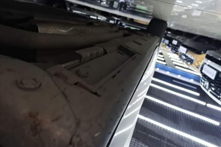 Used BYD Seal 06 New Energy 2024 DM-i 80KM Luxury Model Right Side Sill