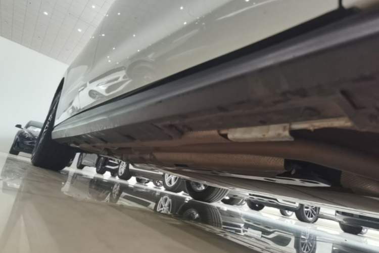 Used BYD Seal 06 New Energy 2024 DM-i 80KM Prestige Model Right Side Sill