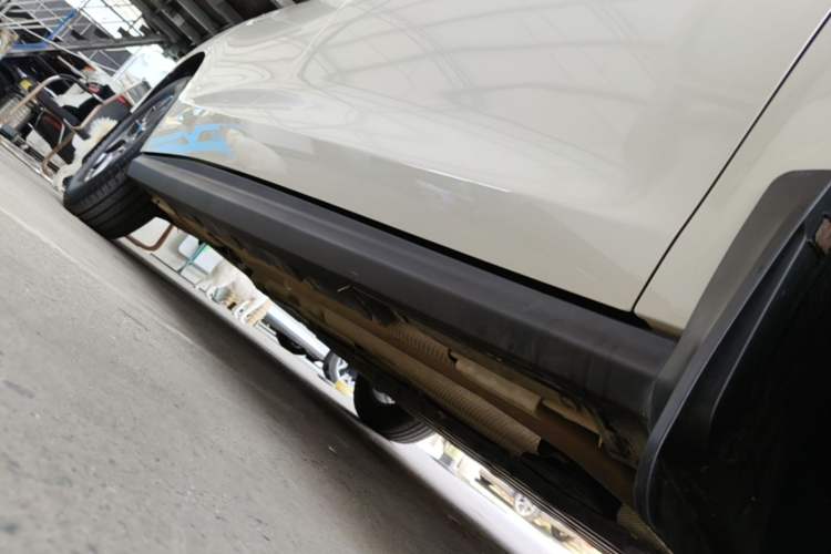 Used BYD Seal 06 New Energy 2024 DM-i 80KM Luxury Model Right Side Sill