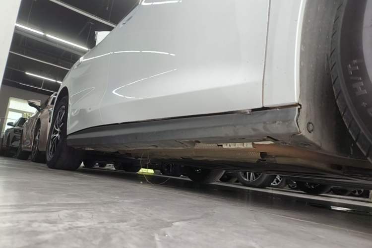 Used BYD Seal 06 New Energy 2024 DM-i 120KM Luxury Model Right Side Sill