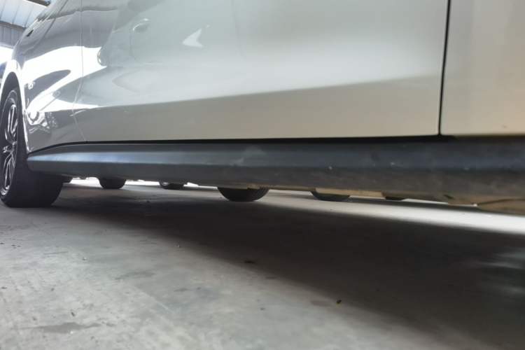 Used BYD Seal 06 New Energy 2024 DM-i 80KM Prestige Model Right Side Sill