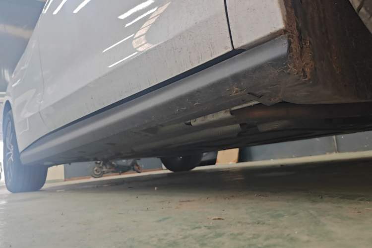 Used BYD Seal 06 New Energy 2024 DM-i 120KM Prestige Model Right Side Sill