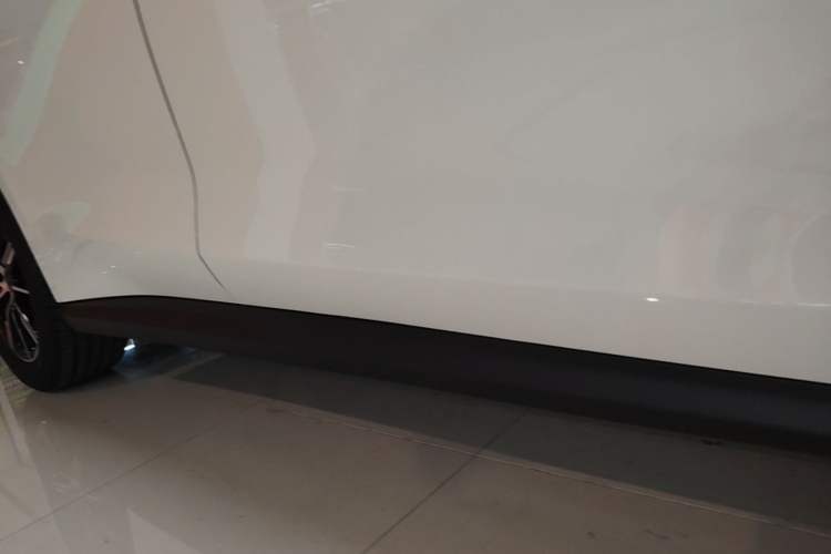 Used BYD Seal 06 New Energy 2024 DM-i 80KM Prestige Model Right Side Sill