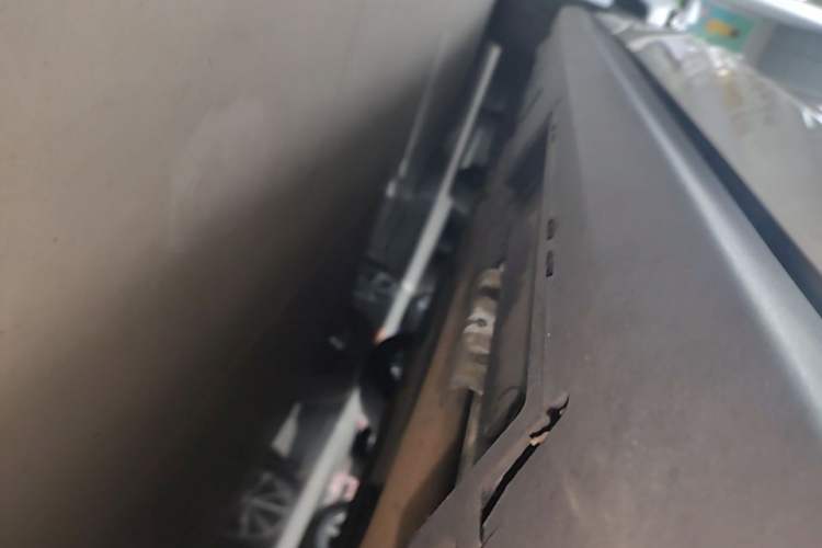 Used BYD Seal 06 New Energy 2024 DM-i 80KM Prestige Model Right Side Sill