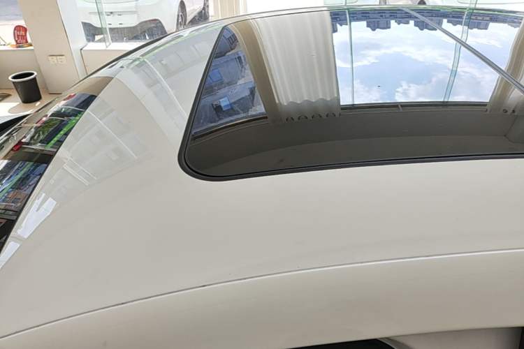 Used BYD Seal 06 New Energy 2024 DM-i 120KM Luxury Model Roof