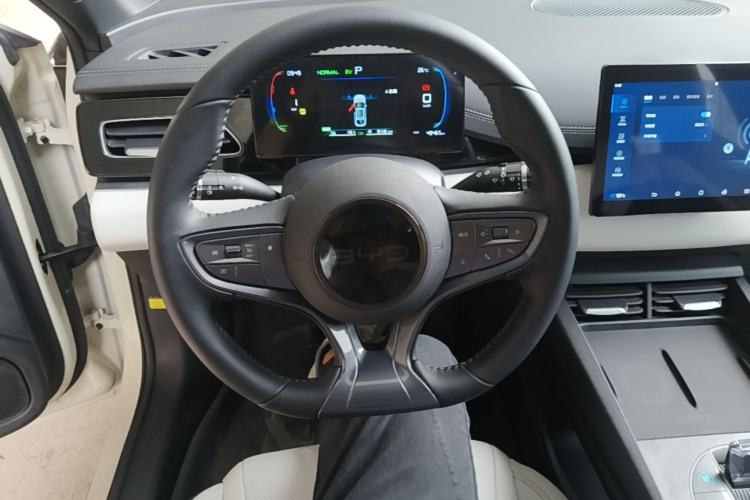 Used BYD Seal 06 New Energy 2024 DM-i 80KM Luxury Model Steering Wheel