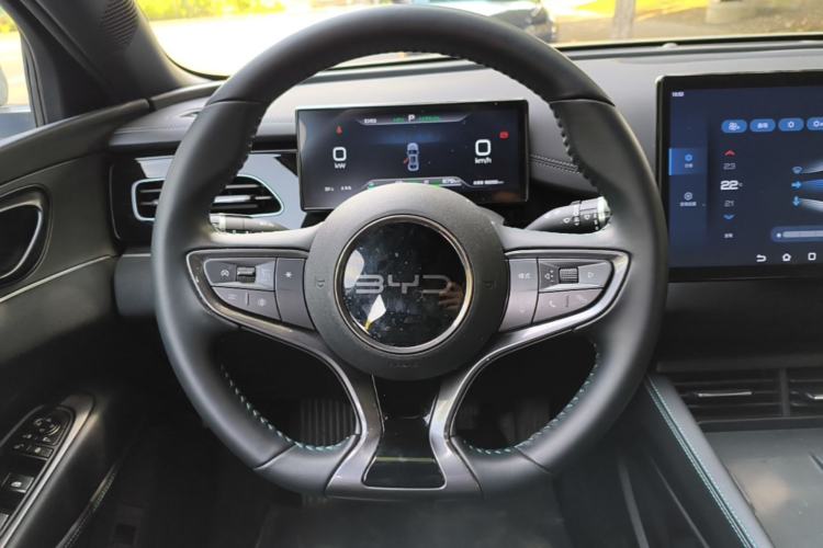 Used BYD Seal 06 New Energy 2024 DM-i 80KM Prestige Model Steering Wheel