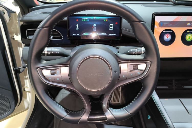 Used BYD Seal 06 New Energy 2024 DM-i 80KM Prestige Model Steering Wheel