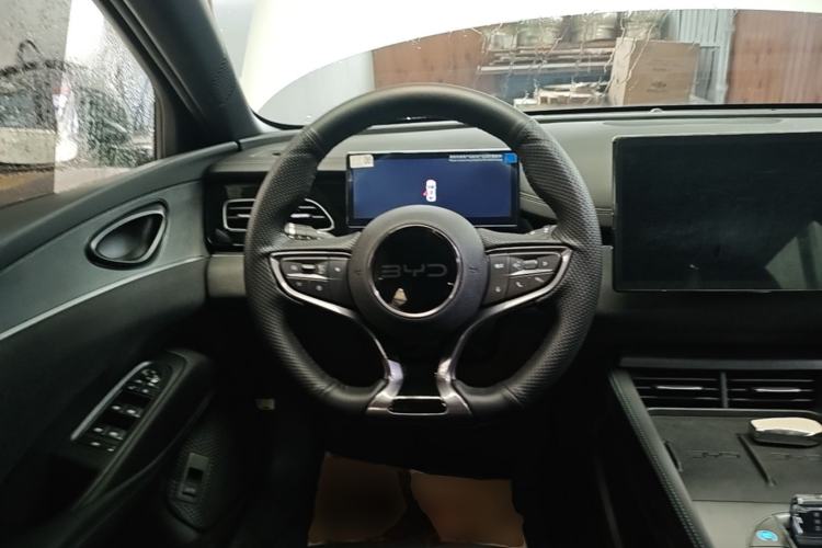 Used BYD Seal 06 New Energy 2024 DM-i 80KM Prestige Model Steering Wheel