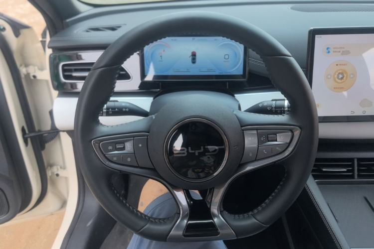 Used BYD Seal 06 New Energy 2024 DM-i 120KM Prestige Model Steering Wheel