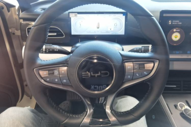 Used BYD Seal 06 New Energy 2024 DM-i 120KM Luxury Model Steering Wheel