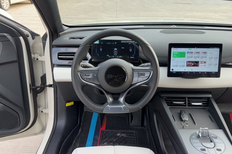 Used BYD Seal 06 New Energy 2024 DM-i 80KM Luxury Model Steering Wheel