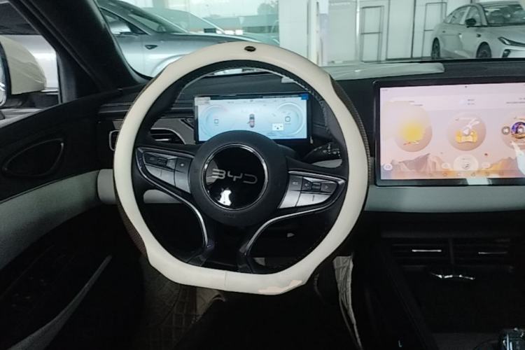 Used BYD Seal 06 New Energy 2024 DM-i 120KM Luxury Model Steering Wheel