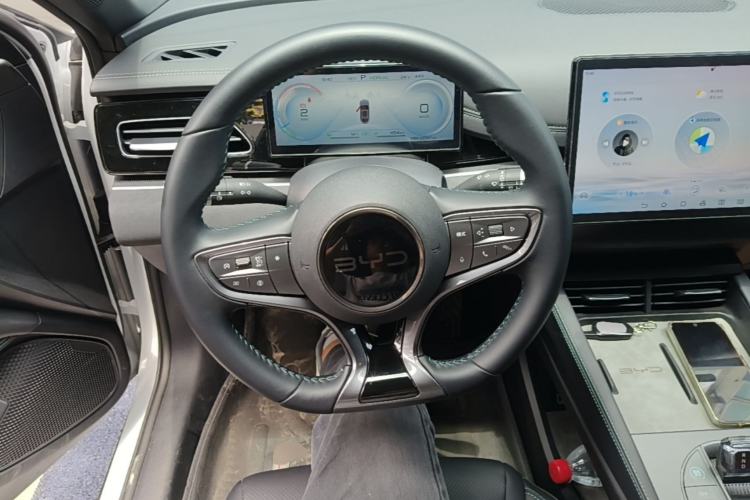 Used BYD Seal 06 New Energy 2024 DM-i 120KM Prestige Model Steering Wheel