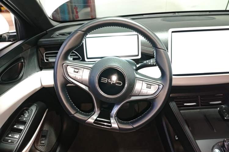 Used BYD Seal 06 New Energy 2024 DM-i 80KM Prestige Model Steering Wheel