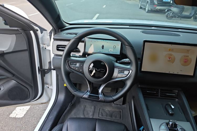 Used BYD Seal 06 New Energy 2024 DM-i 120KM Luxury Model Steering Wheel