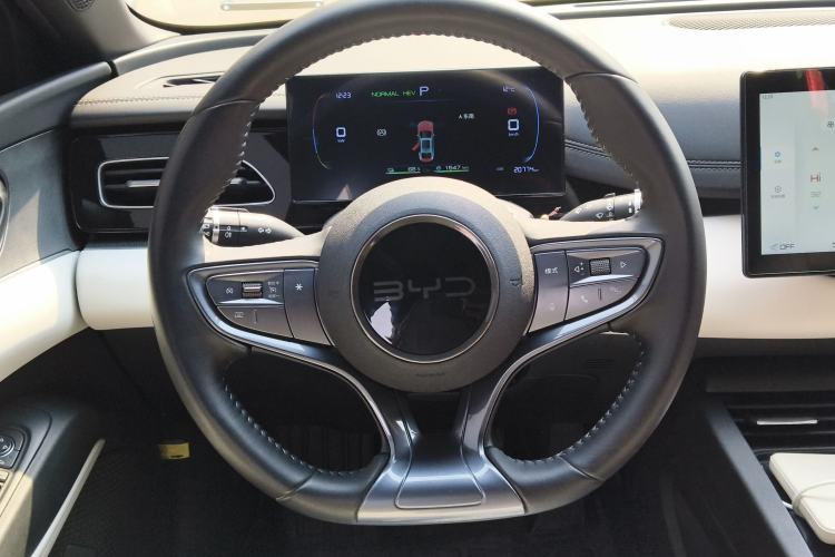 Used BYD Seal 06 New Energy 2024 DM-i 80KM Luxury Model Steering Wheel