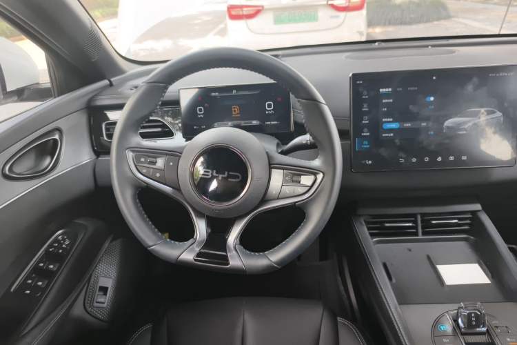 Used BYD Seal 06 New Energy 2024 DM-i 80KM Prestige Model Steering Wheel