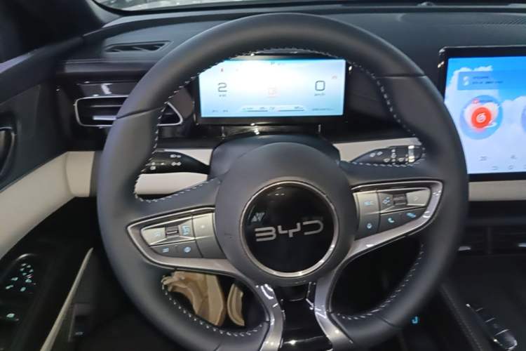 Used BYD Seal 06 New Energy 2024 DM-i 80KM Prestige Model Steering Wheel