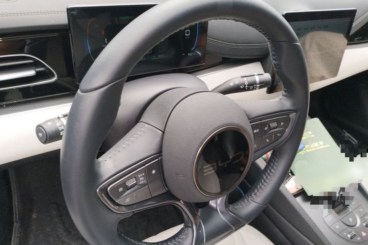 Used BYD Seal 06 New Energy 2024 DM-i 80KM Luxury Model Steering Wheel