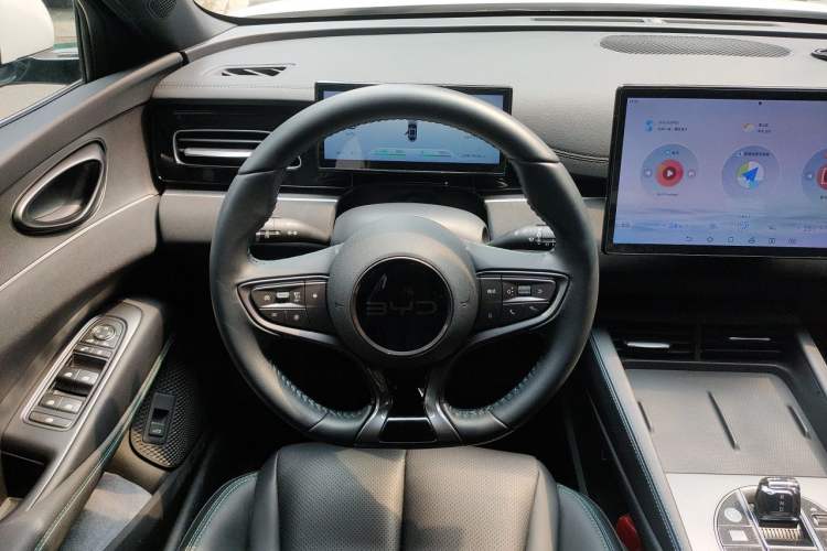 Used BYD Seal 06 New Energy 2024 DM-i 80KM Prestige Model Steering Wheel