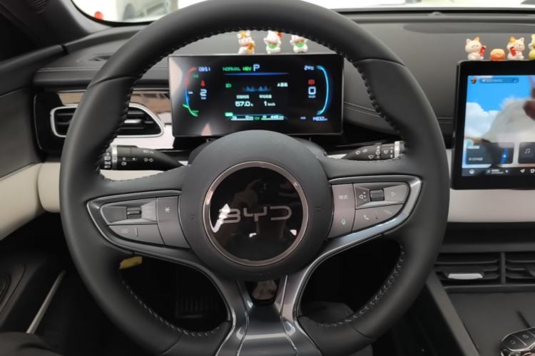 Used BYD Seal 06 New Energy 2024 DM-i 80KM Luxury Model Steering Wheel