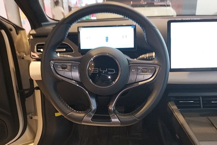 Used BYD Seal 06 New Energy 2024 DM-i 80KM Prestige Model Steering Wheel