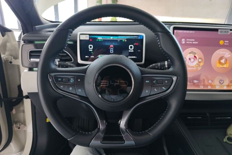 Used BYD Seal 06 New Energy 2024 DM-i 120KM Luxury Model Steering Wheel