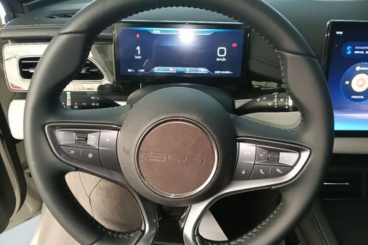 Used BYD Seal 06 New Energy 2024 DM-i 120KM Prestige Model Steering Wheel