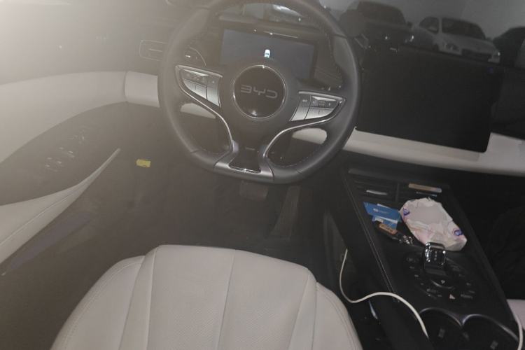 Used BYD Seal 06 New Energy 2024 DM-i 120KM Prestige Model Steering Wheel
