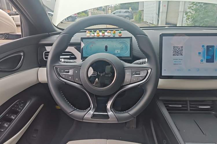 Used BYD Seal 06 New Energy 2024 DM-i 120KM Luxury Model Steering Wheel