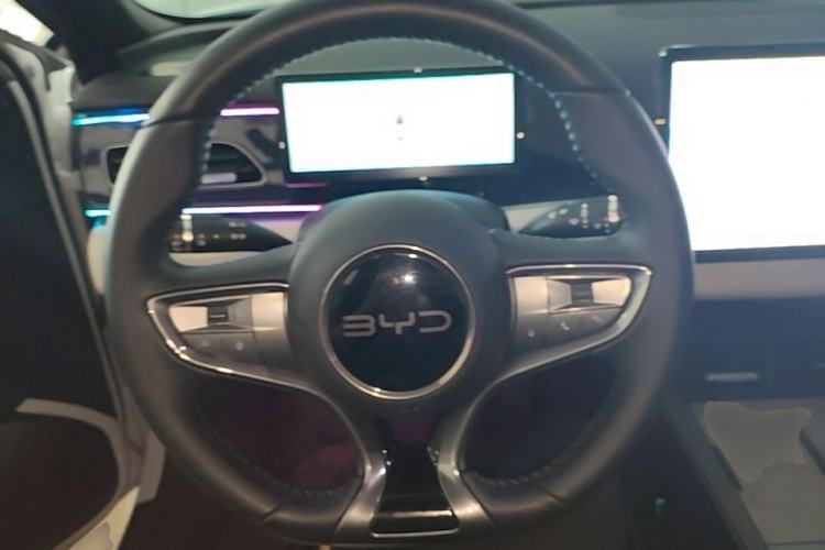 Used BYD Seal 06 New Energy 2024 DM-i 80KM Prestige Model Steering Wheel
