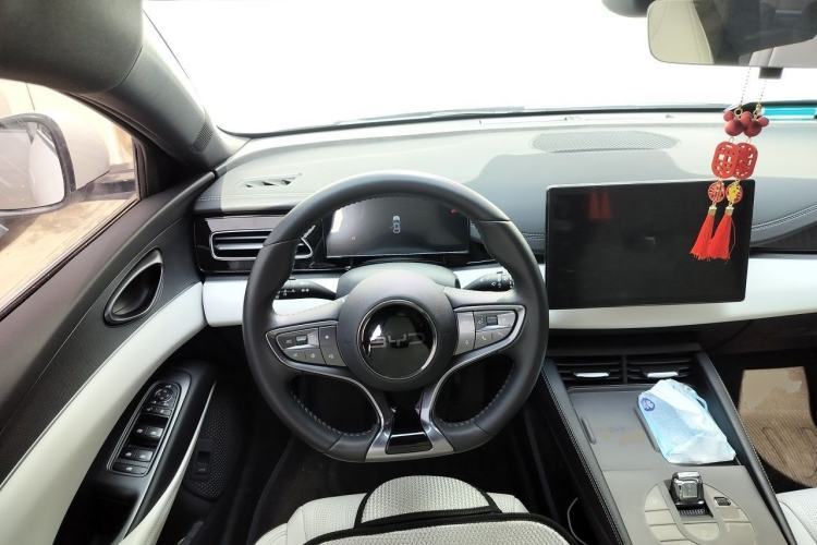 Used BYD Seal 06 New Energy 2024 DM-i 120KM Luxury Model Steering Wheel