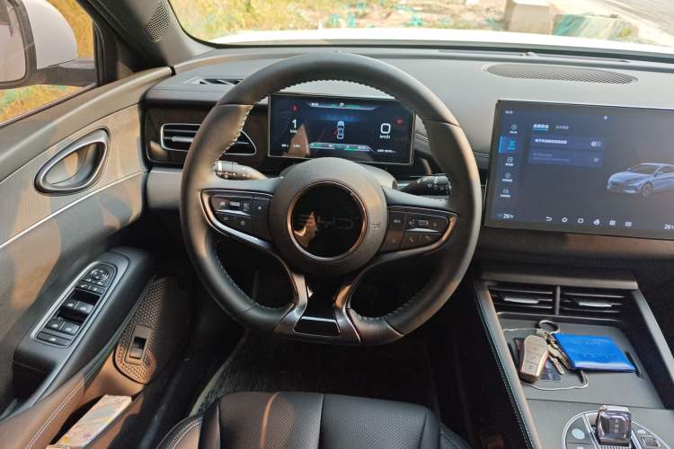 Used BYD Seal 06 New Energy 2024 DM-i 80KM Prestige Model Steering Wheel