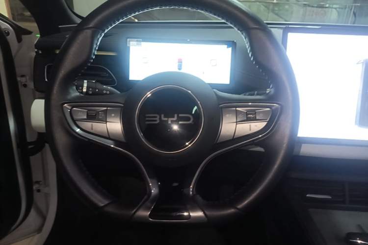 Used BYD Seal 06 New Energy 2024 DM-i 120KM Flagship Model Steering Wheel