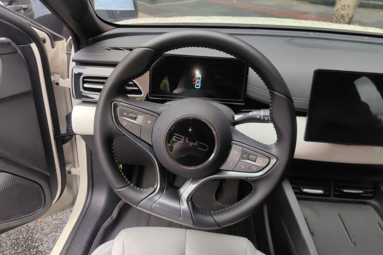 Used BYD Seal 06 New Energy 2024 DM-i 80KM Luxury Model Steering Wheel
