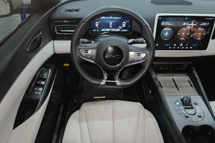 Used BYD Seal 06 New Energy 2024 DM-i 120KM Luxury Model Steering Wheel