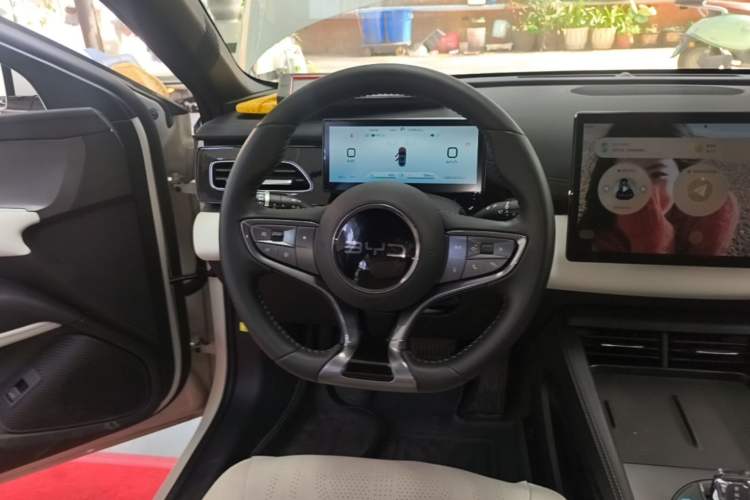 Used BYD Seal 06 New Energy 2024 DM-i 120KM Prestige Model Steering Wheel
