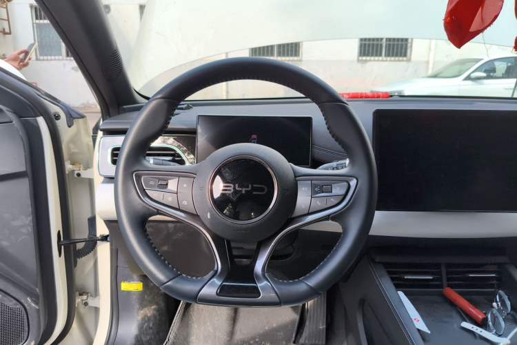 Used BYD Seal 06 New Energy 2024 DM-i 120KM Luxury Model Steering Wheel