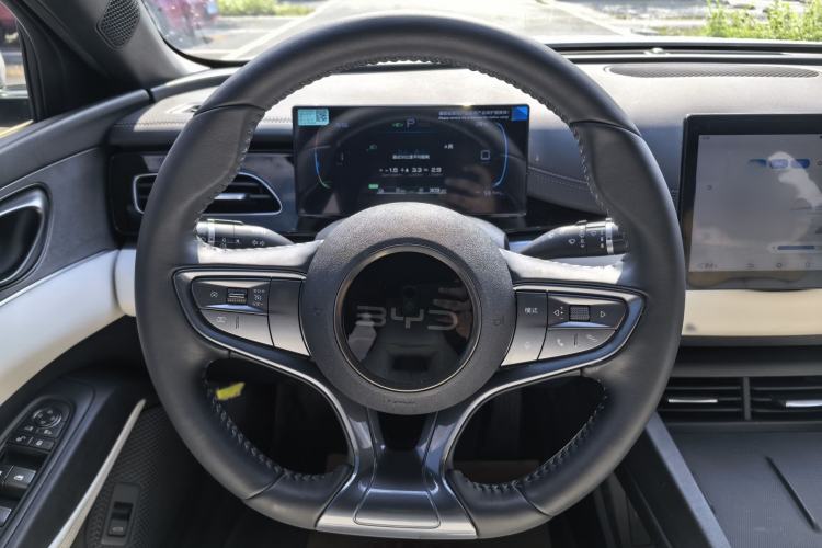 Used BYD Seal 06 New Energy 2024 DM-i 80KM Luxury Model Steering Wheel