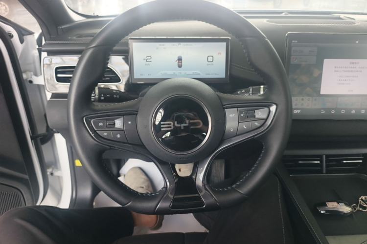 Used BYD Seal 06 New Energy 2024 DM-i 80KM Prestige Model Steering Wheel
