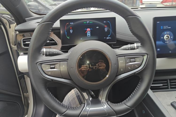 Used BYD Seal 06 New Energy 2024 DM-i 80KM Luxury Model Steering Wheel