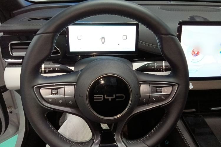 Used BYD Seal 06 New Energy 2024 DM-i 120KM Luxury Model Steering Wheel